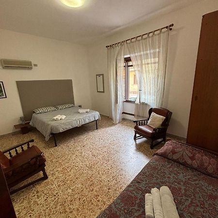 Pm 41 Via Ennio Porrino Guest House Alghero Esterno foto