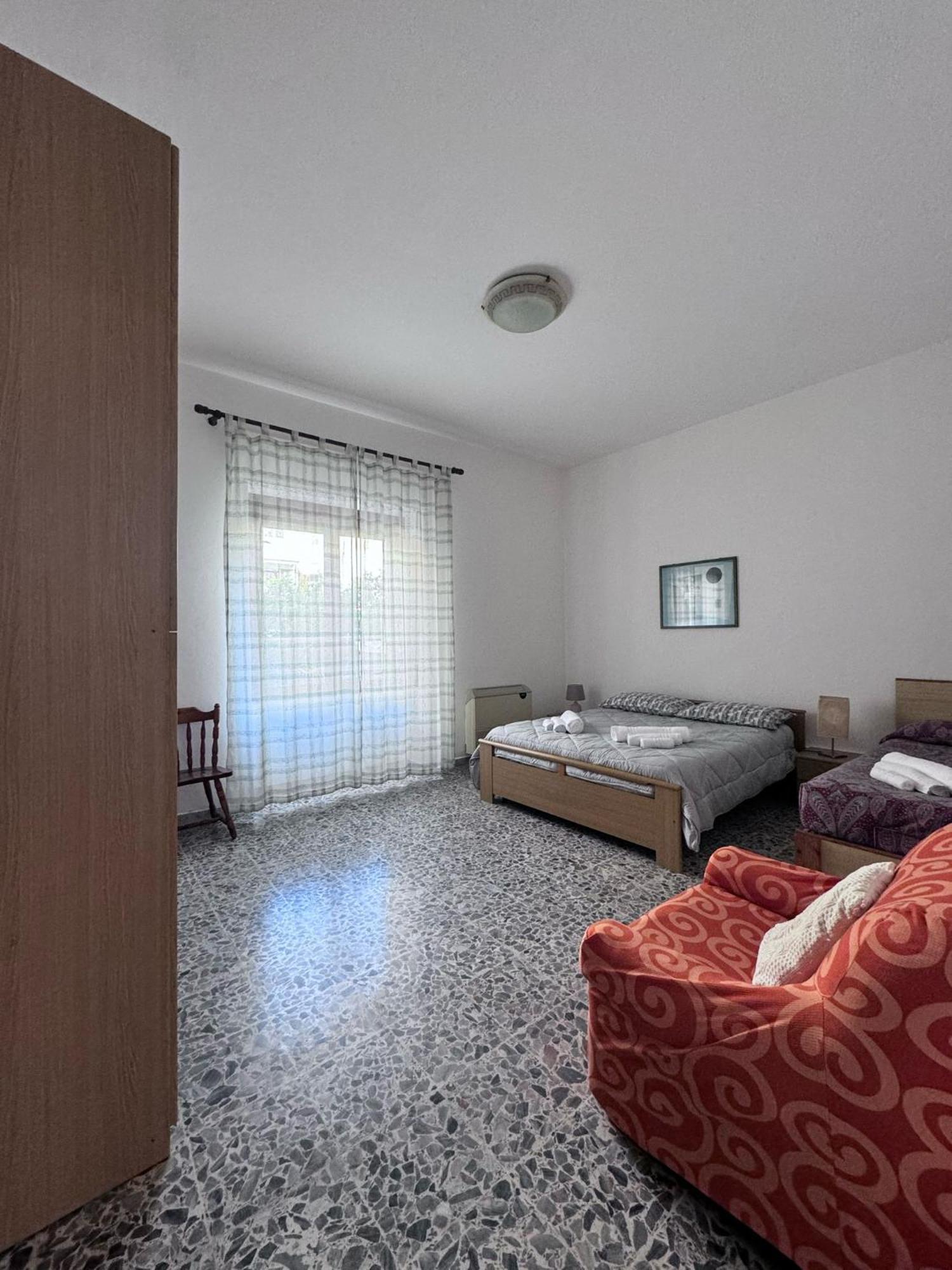 Pm 41 Via Ennio Porrino Guest House Alghero Esterno foto