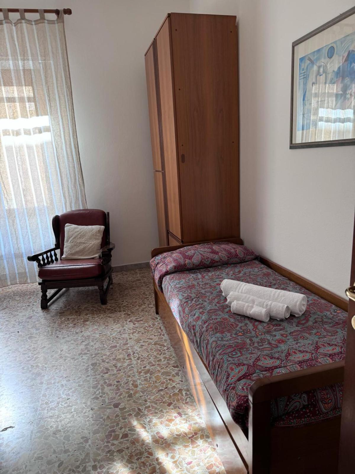 Pm 41 Via Ennio Porrino Guest House Alghero Esterno foto