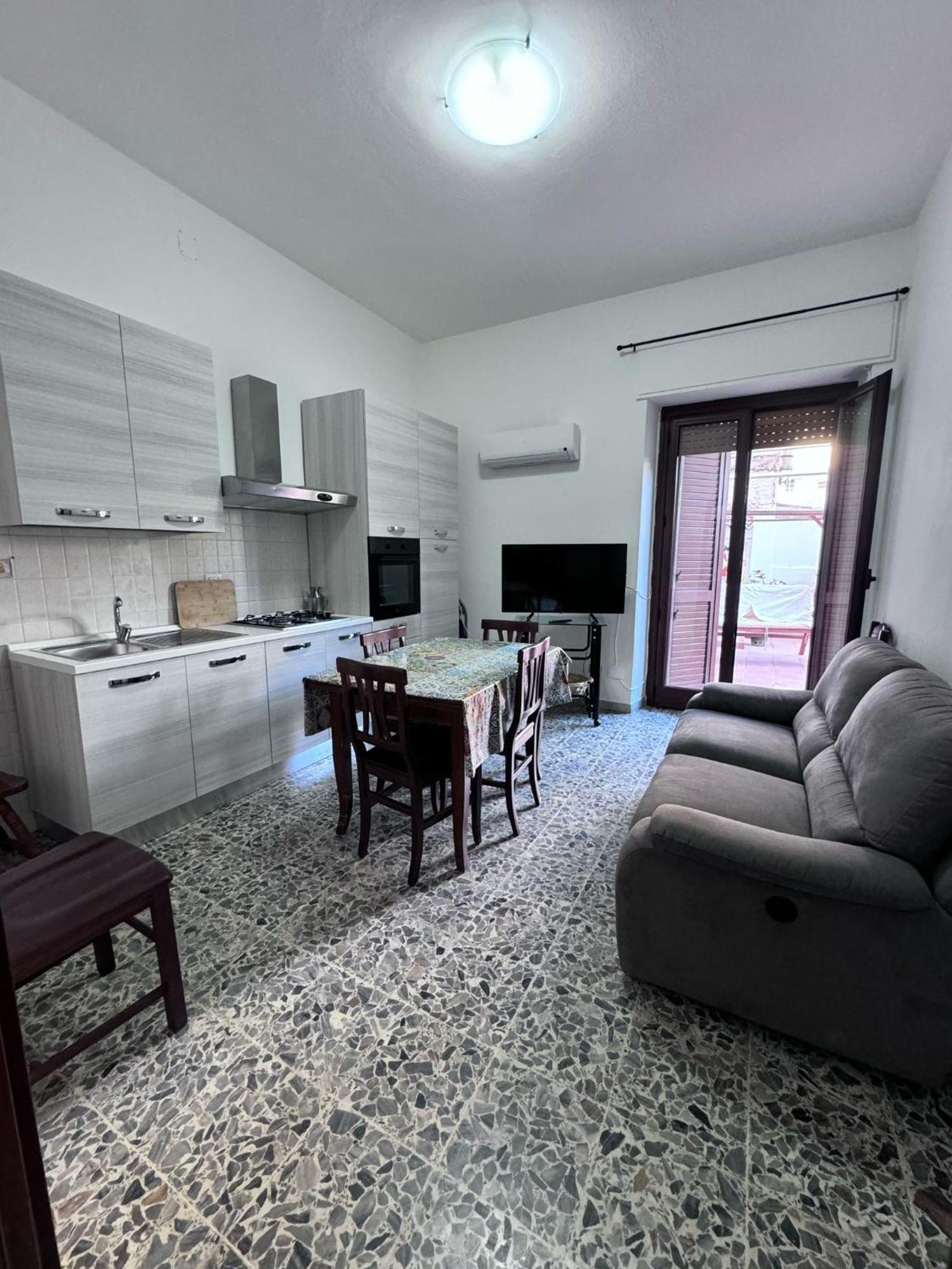 Pm 41 Via Ennio Porrino Guest House Alghero Esterno foto